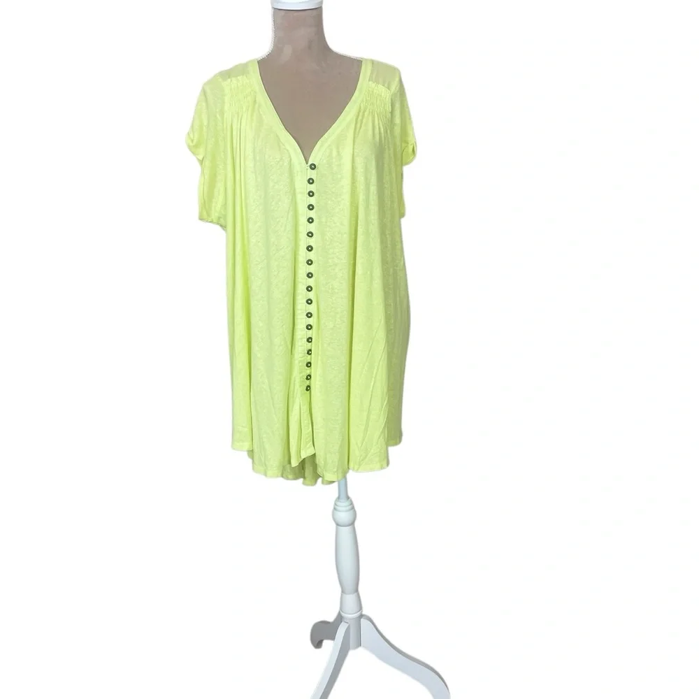 NWT Free People “Highland” Oversized Button-Down Tunic in Lemon Light - Picture 4 of 12